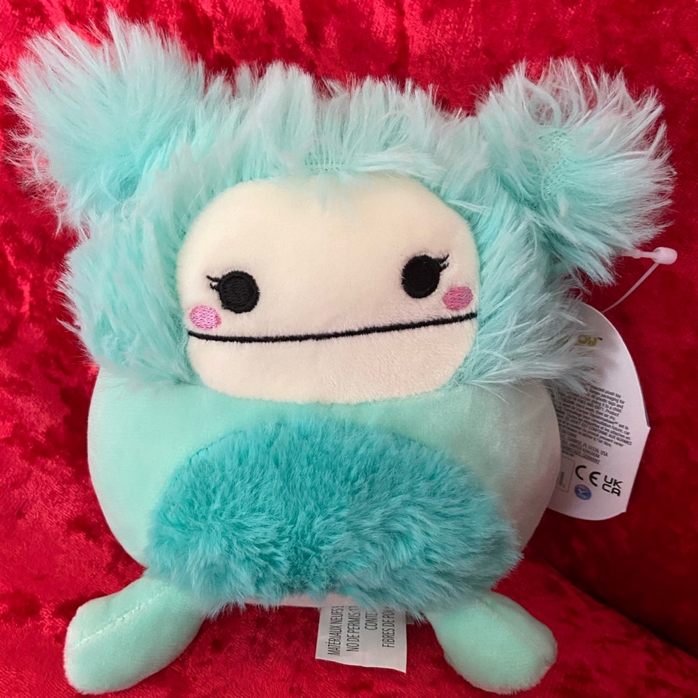 NWT! Joelle the Bigfoot 5” Squishmallows
